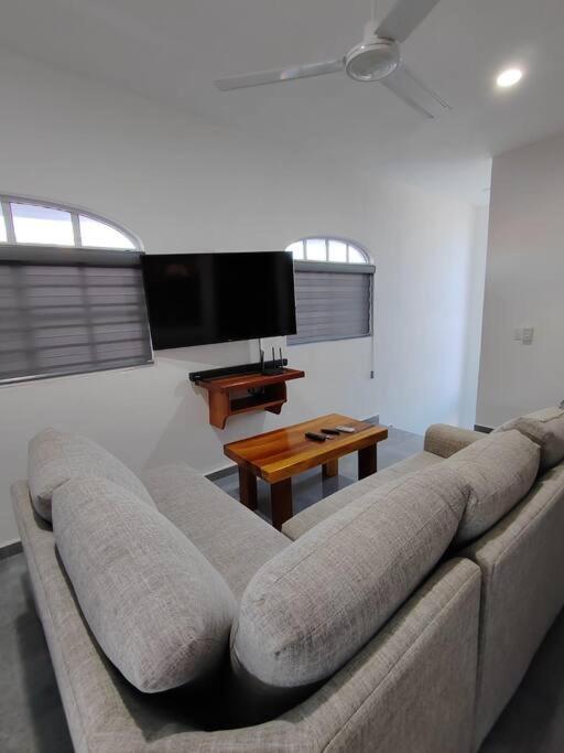 Departamento 2 Boulevard Манзанило Екстериор снимка